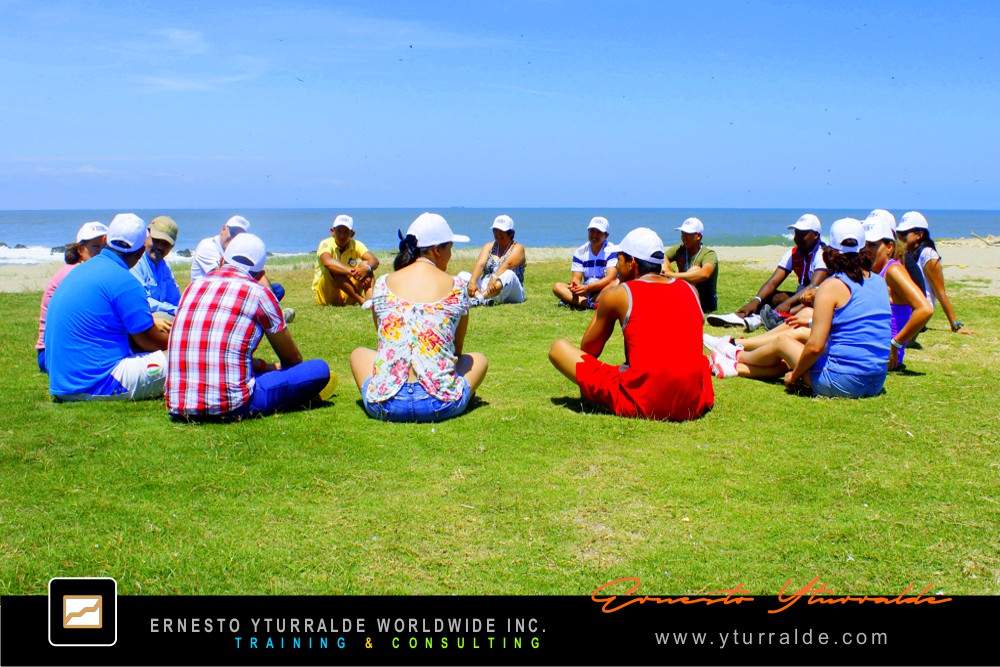 Team Building Coach LATAM | Coaching Experiencial para líderes y equipos de alto rendimiento en Latinoamérica, El Caribe y USA